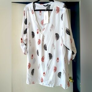 Bloomchic Blouse size 26 NWT